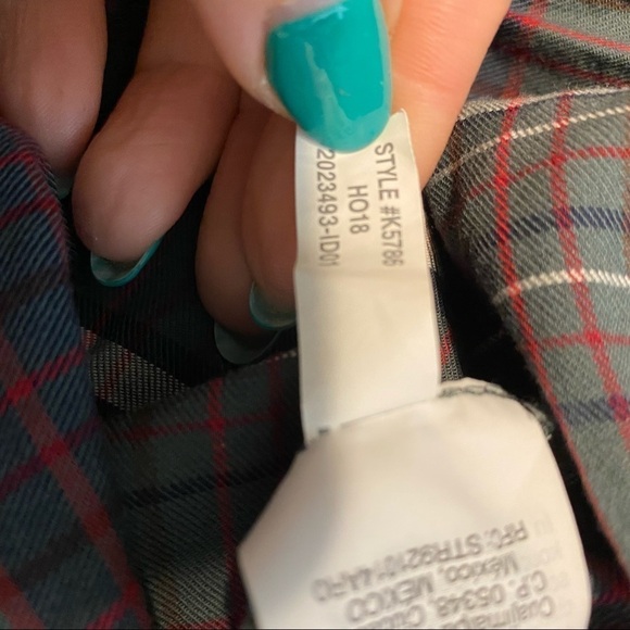 Madewell V-Neck Button-Down Shirt in Pineview Plaid size S - Picture 10 of 11